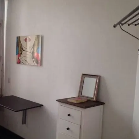 Big Bed In Private Room In Center Of Amsterdam! 아파트 암스테르담